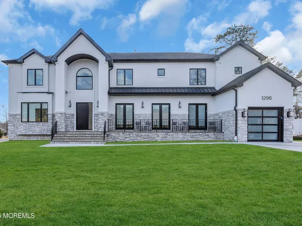 1296 County Line Road E, Lakewood, NJ 08701