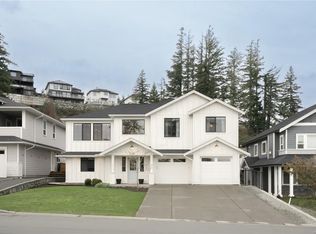 2316 Mountain Heights Dr, Sooke, BC V9Z 1M4