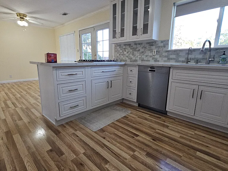 7855 Gardella Dr — Photo 5