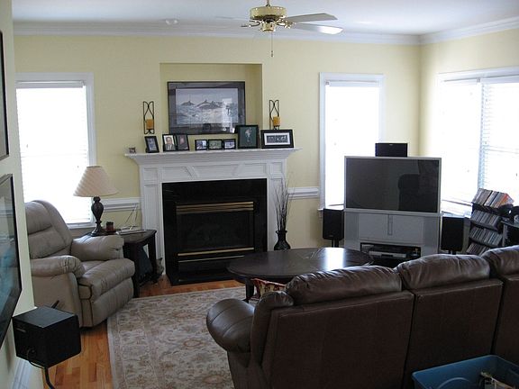 Open "Great Room" Style Floorplan