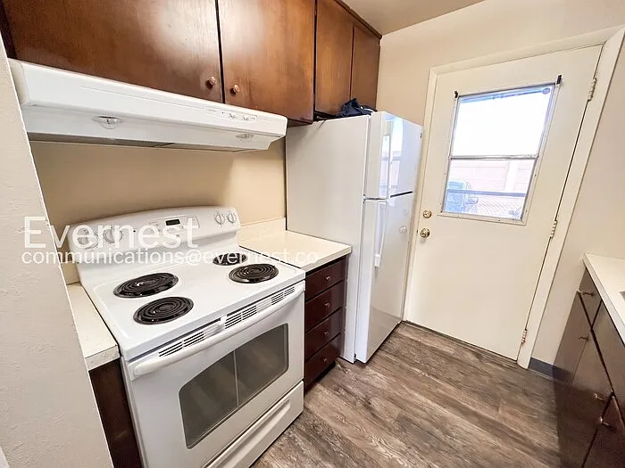 4311 N Chestnut St #2 — Photo 2