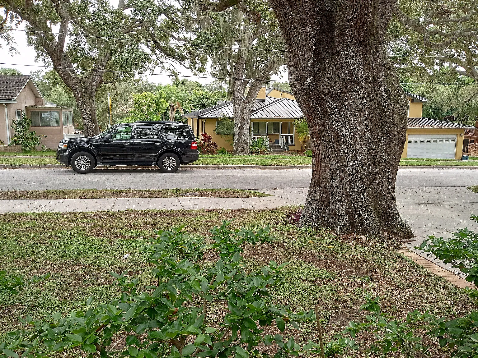 2 bed, 1300 sqft, $2,100 — Photo 4