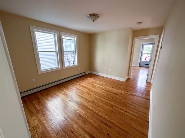 13 Aubin St #2