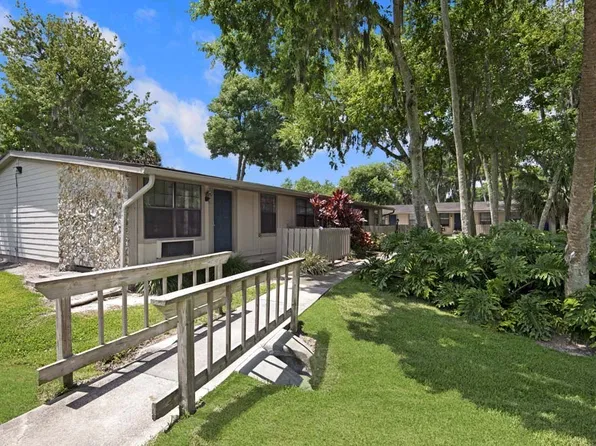 Nova Wood Apartments