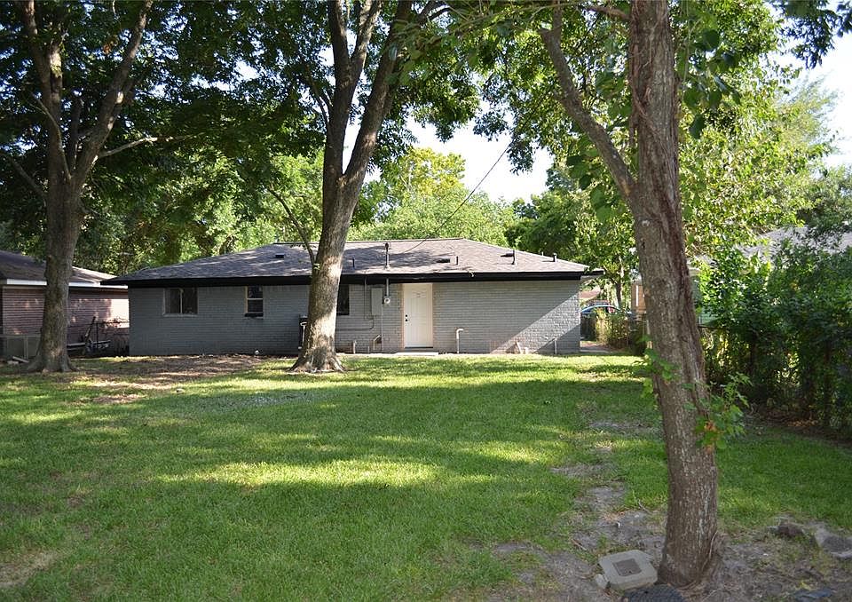 210 Prune St, La Marque, TX 77568 MLS 93400001 Zillow