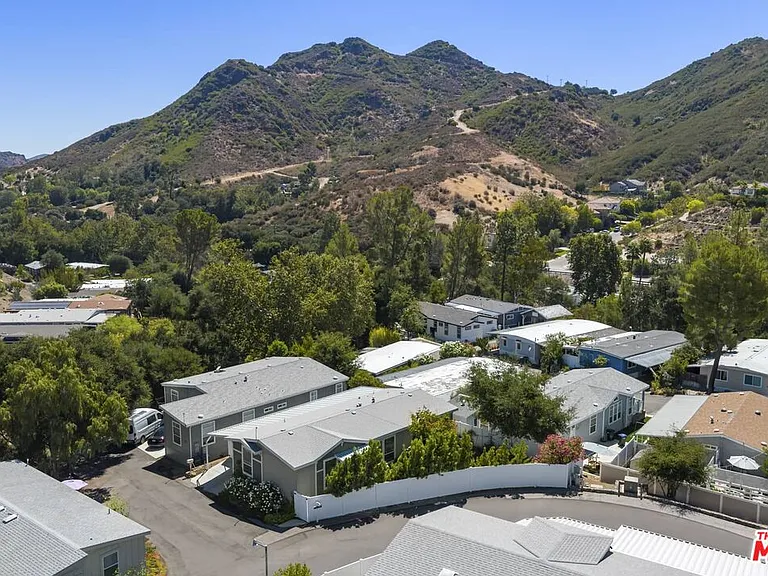 30473 Mulholland Hwy #96 — Photo 16