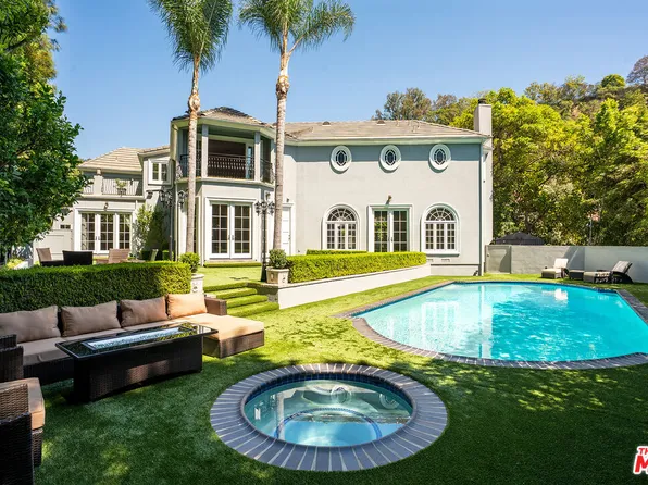1357 Schuyler Rd, Beverly Hills, CA 90210