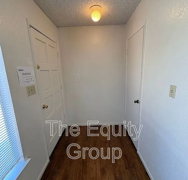 2037 S Tracy Ct — Photo 12