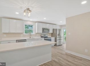 7431 Olivers Shop Rd, Hughesville, MD 20637