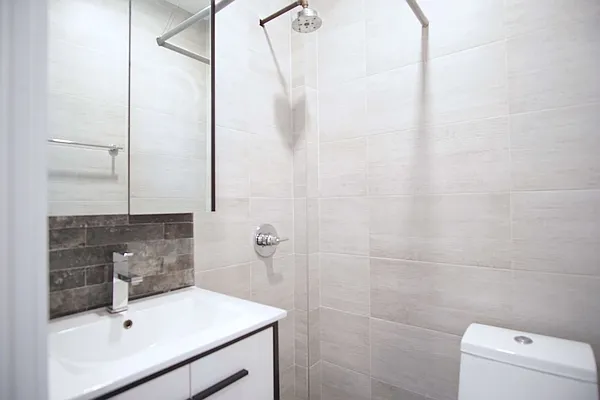 Rented by Lofts and Flats LLC | media 6