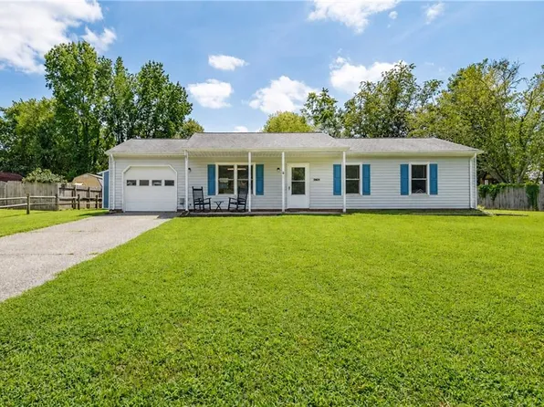 6740 Cedar Lake Dr, Gloucester, VA 23061