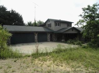 17703 E Shaker Rd, Elroy, WI 53929