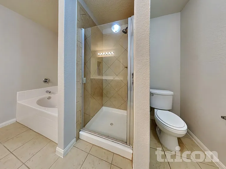 3414 Summer Mdw — Photo 9