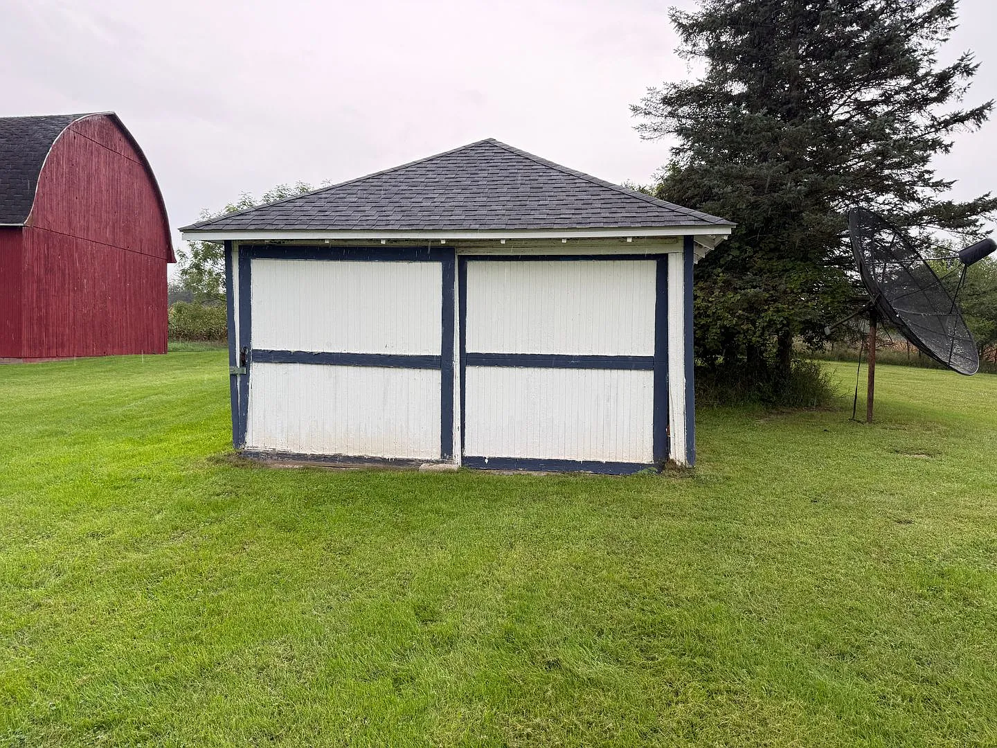 Well-Maintained 2-Bedroom Ranch Home in Brooklyn, MI — Photo 4