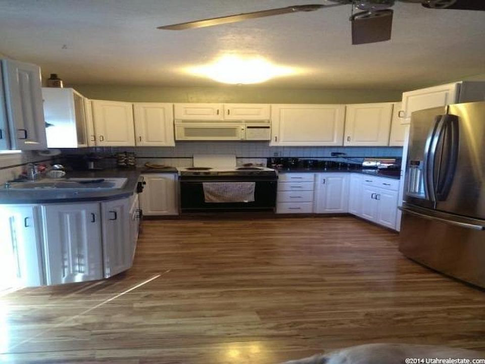 1st image of 2409 W Hardrock Dr