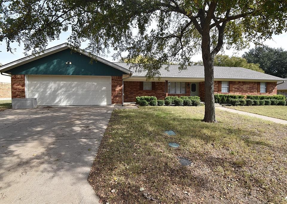 1st image of 114 Clyde Dr