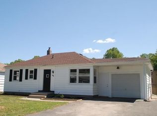 46 Vinal Ave, Irondequoit, NY 14609