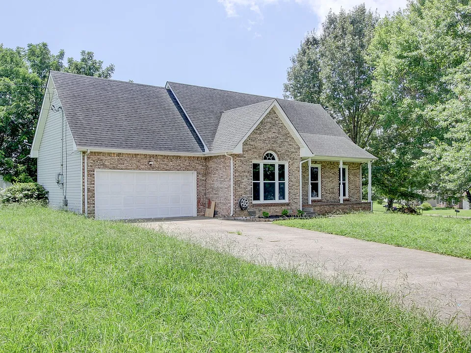 180 Kings Deer Dr