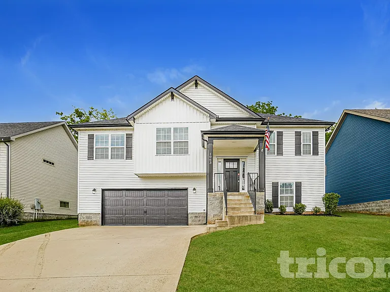 1063 Spicer Dr — Photo 1