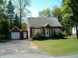 16 Orchard St, Delmar, NY 12054