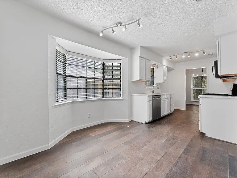 1224 Holt Ave — Photo 7