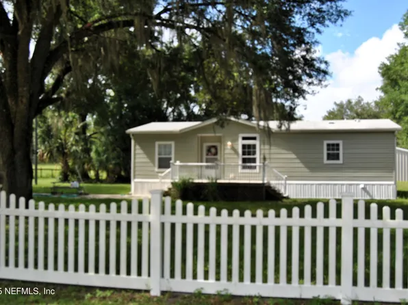 103 BARTER Drive, Satsuma, FL 32189