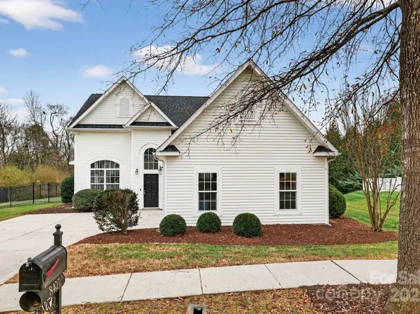 8427 Dawson Ln, Locust, NC 28097