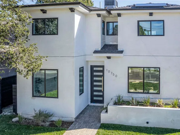 10750 N Nassau Ave, Sunland, CA 91040