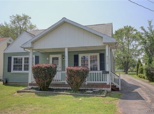 972 Beach Rd, Cheektowaga, NY 14225