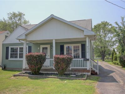 972 Beach Rd, Cheektowaga, NY, 14225