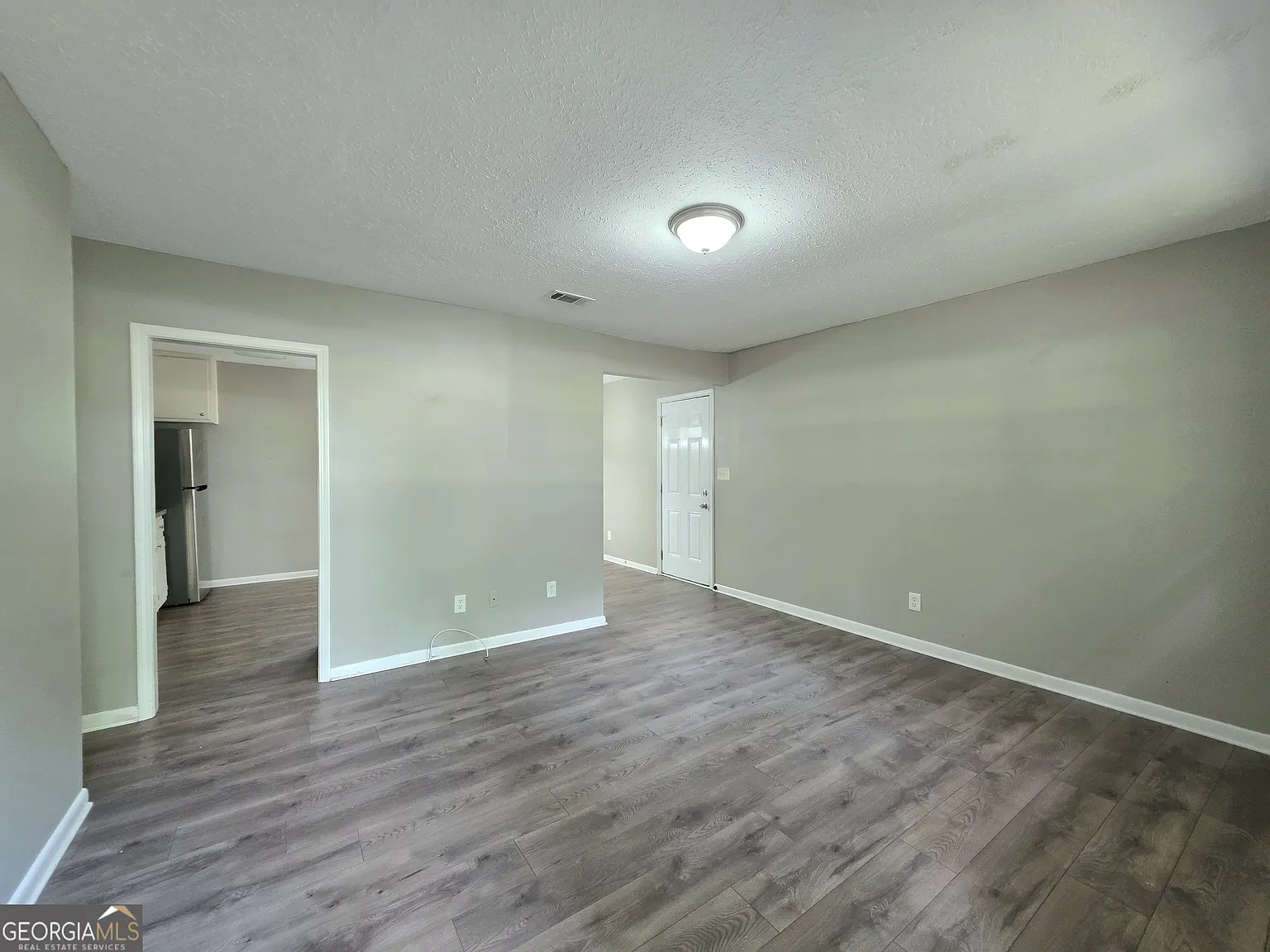 3 bed, 1.0 bath, 1000 sqft, $1,750 — Photo 4