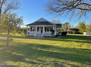 57 Dhs Dr, Bladenboro, NC 28320