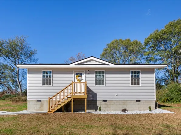 801 E South 1st St, Seneca, SC 29678