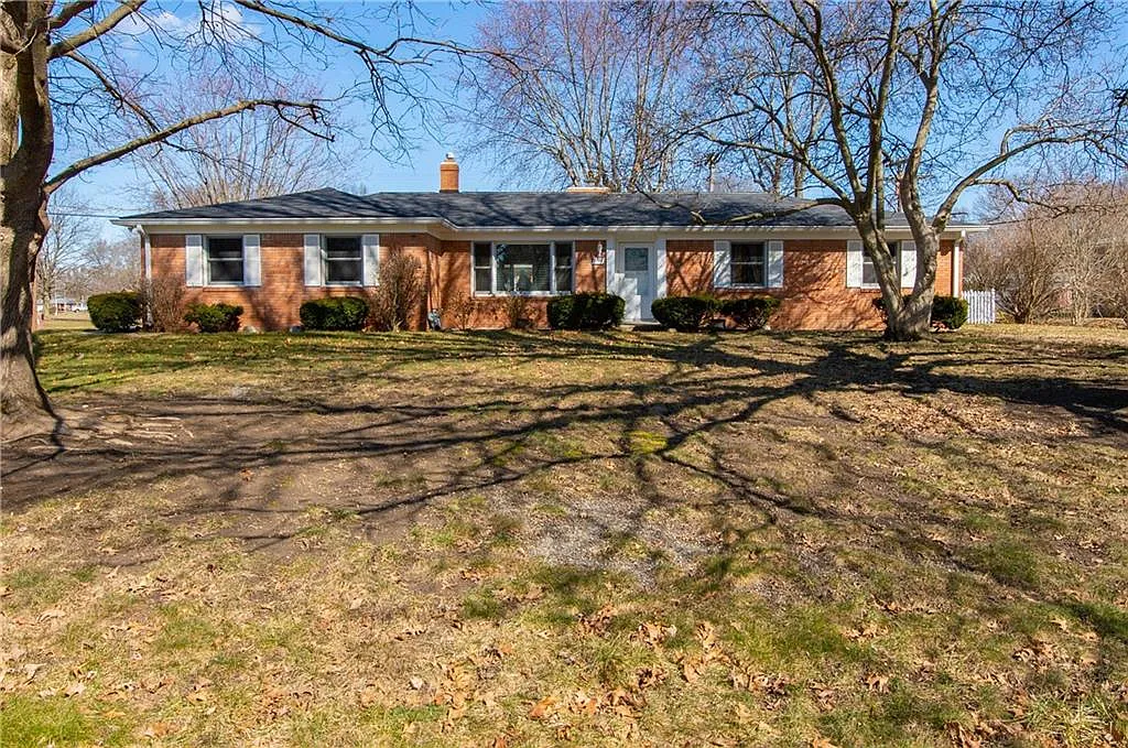 7148 Castle Manor Dr photo 1