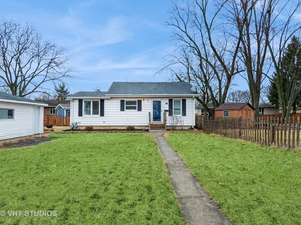 7 E Eureka Dr, Lemont, IL 60439