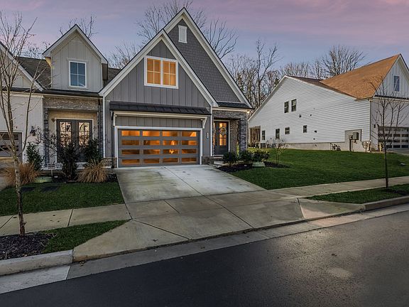 2nd image of 3050 Wiltshire Park Pl