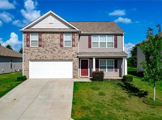 106 Poplarville Dr, Piedmont, SC 29673