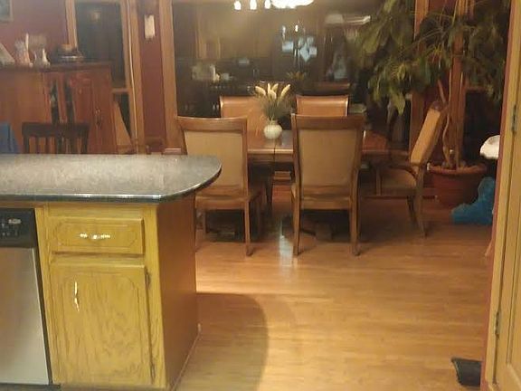 4th image of 483 Peachtree Dr SE