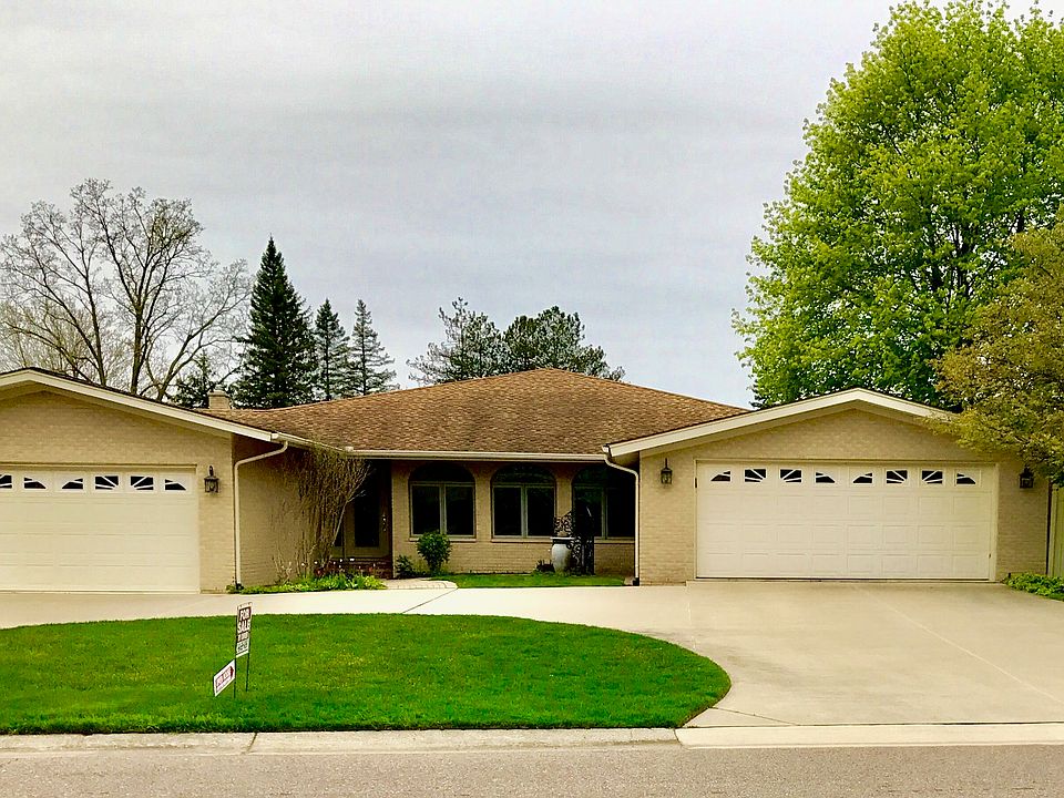 4575 Ravinewood Drive