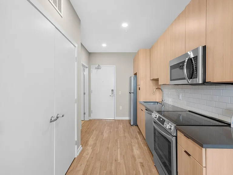 The Keystone Apartments — Photo 60