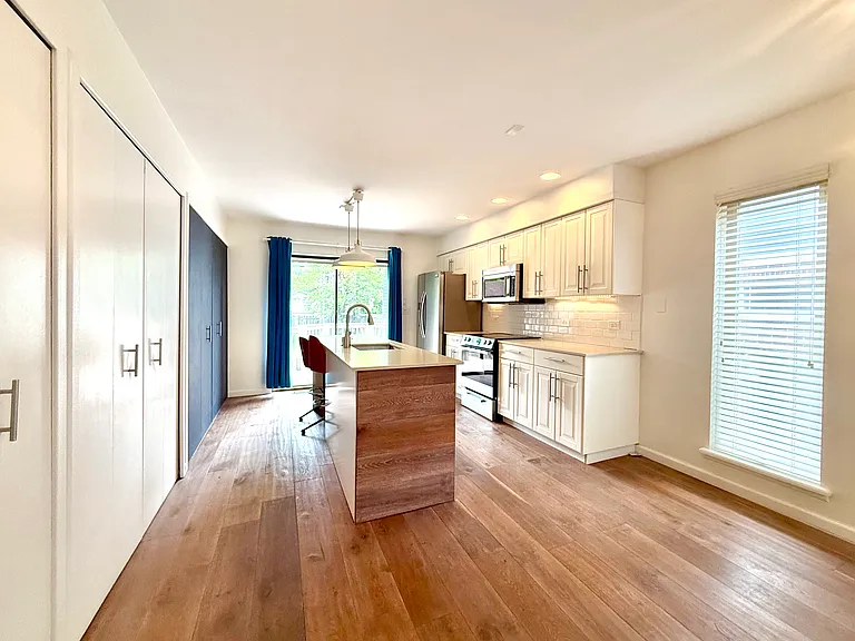 799 Emmons Ave — Photo 15