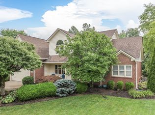 313 Melrose Ln, Greenwood, IN