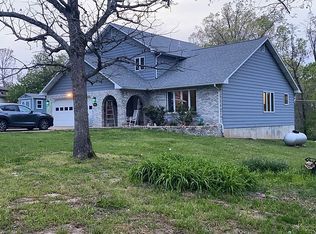 22575 Raphael Ln, Waynesville, MO 65583