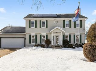 2311 Messines Ridge Ct, Joliet, IL 60435