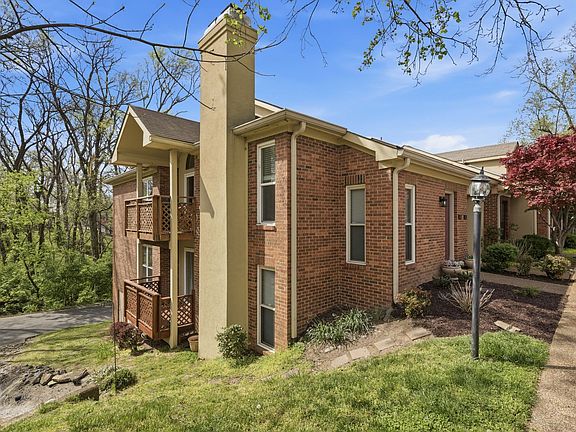 3rd image of 201 Riverstone Ct