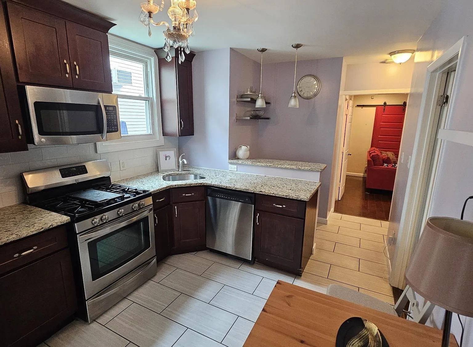 2 bed, 1.0 bath, $2,275 — Photo 3