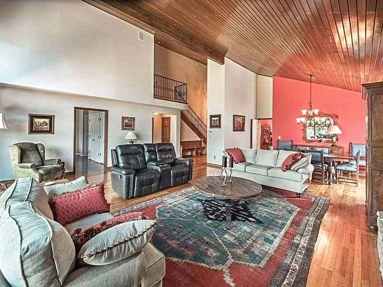 3570 Camels Ridge Ln — Photo 16