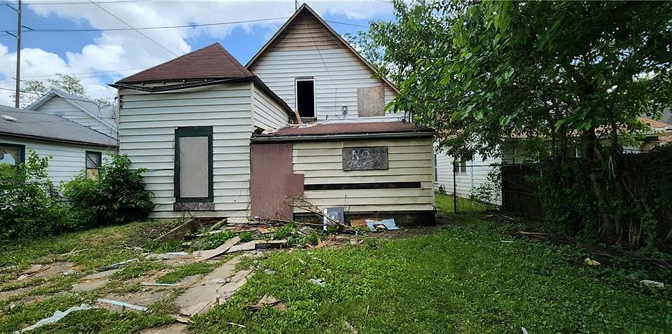 2nd image of 114 N Belmont Ave