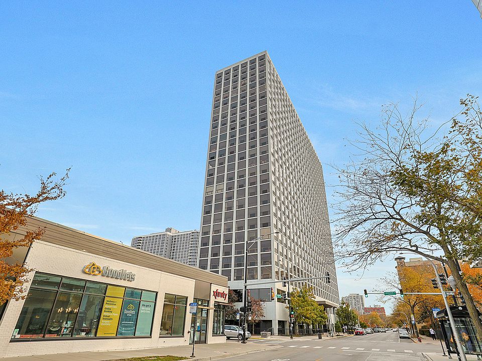 1st image of 4343 N Clarendon Ave APT 2209
