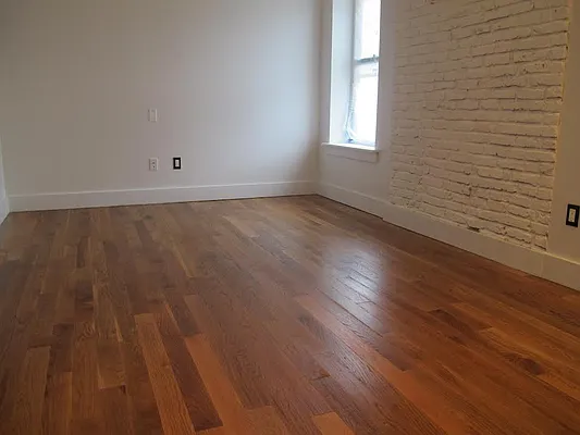 Rented by P Management | media 10